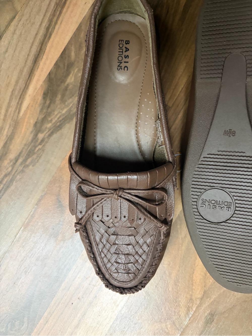 Vintage Leather Brown Woven Moccasin Loafers with Bow Accent, 8.5, Like New - Picture 4 of 8